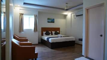 Standard Double Room | Peti besi dalam bilik, kalis bunyi, akses kerusi roda