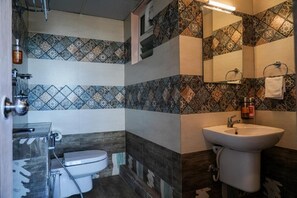 Bathroom - Suraksha Stay ITPL Hotel (Bengaluru)