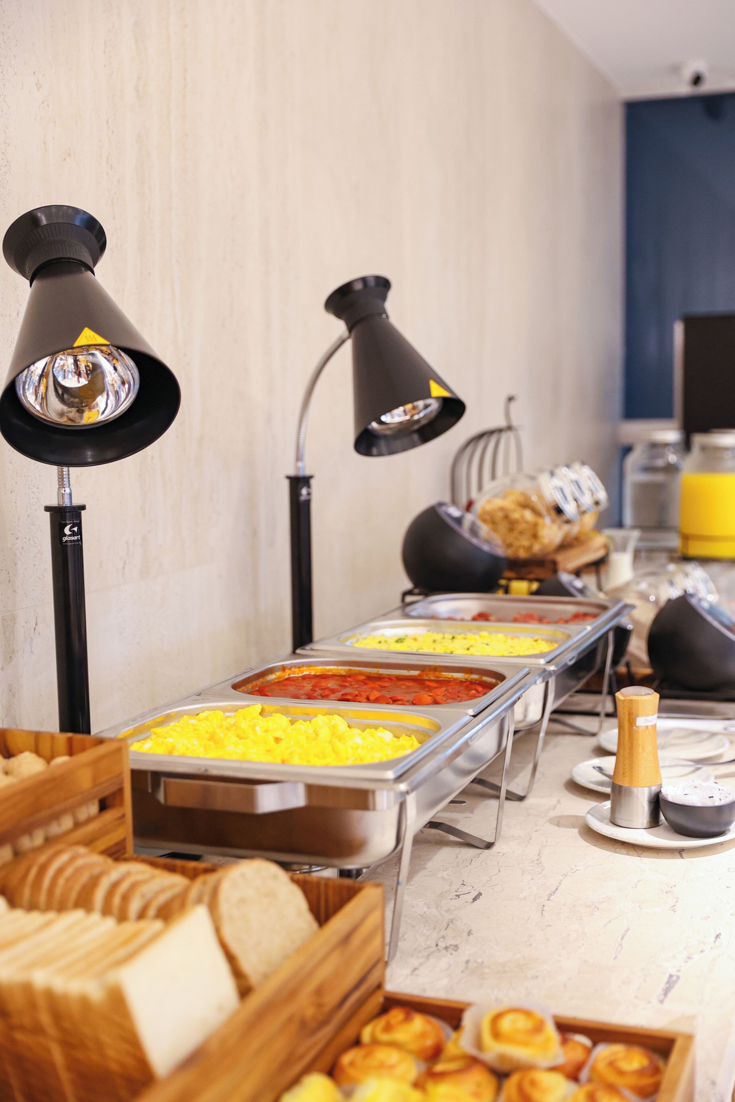 Esmorzar diari d'estil bufet gratuït 