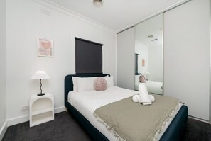 3 bedrooms, WiFi, bed sheets