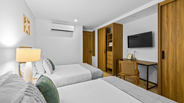 Comfort Apartment, 2 Bedrooms, Balcony, Beach View | Blackout drapes, iron/ironing board, free WiFi