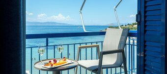 Avra Hotel
