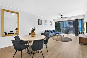 Interior - Sierra Grand - Level 22 - Oceanside (Broadbeach)