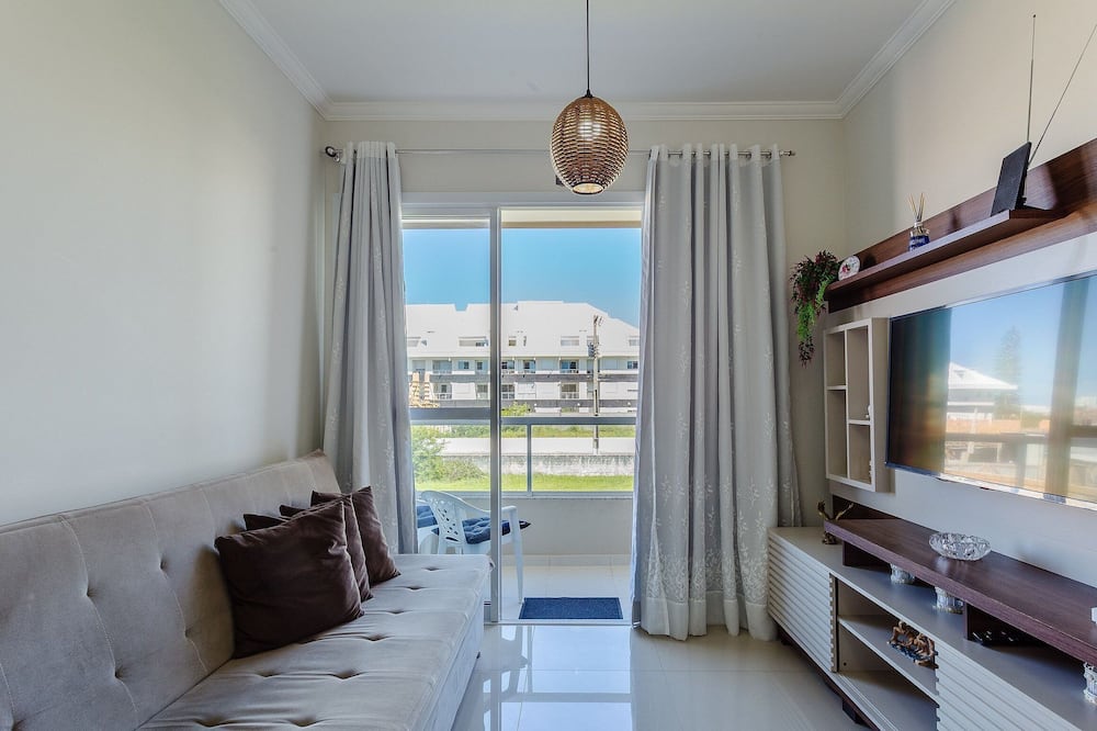 Cozy Apartment 5 Mi From the Beach, Floripa Ece104
