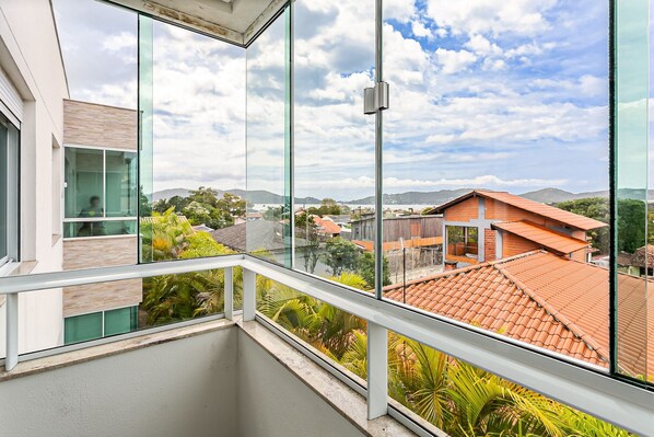 Basic Apartment | Interior - New Studio 4 min From Lagoa da Conceicao Ecm204 (Florianópolis)