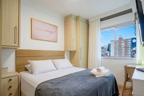 Basic Apartment - Charming Apartment in Downtown Floripa Edc402 (Florianópolis)