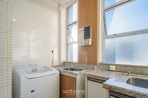 Private kitchen - Charming Apartment in Downtown Floripa Edc402 (Florianópolis)