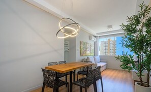 Dining - Charming Apartment in Downtown Floripa Edc402 (Florianópolis)