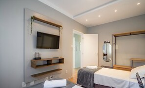 Room - Charming Apartment in Downtown Floripa Edc402 (Florianópolis)