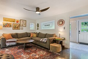 Smart TV, DVD player, stereo