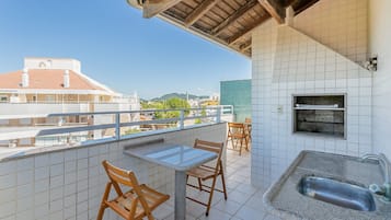 Apartamento básico | Opções para refeição ao ar livre