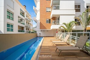 Apartment | Pool - Apt Close to Beach & Floripa Shopping [eaz305] (Florianópolis)