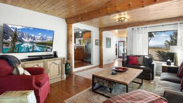 Una Smart TV, una oficina