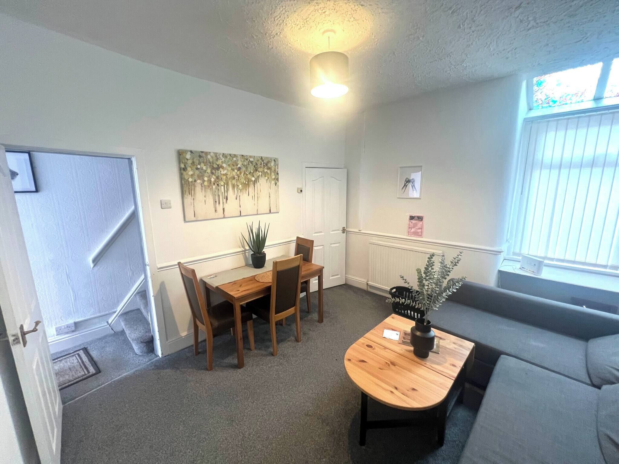 Shared Dormitory, 1 Bedroom | Dining room