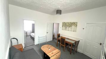 Shared Dormitory, 1 Bedroom | Living area