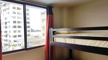 1 habitación, internet y ropa de cama