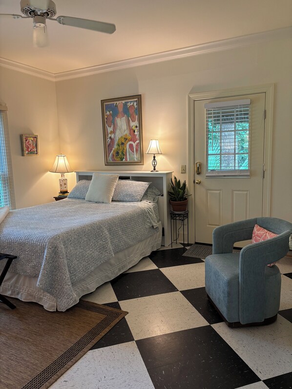 1 chambre, fer et planche à repasser, Wi-Fi gratuit, draps fournis