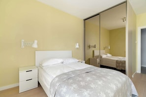 1 bedroom, iron/ironing board, WiFi, bed sheets