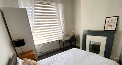 Room-modern Room for Short Stay in Salfo