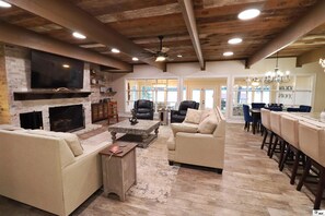 TV - Big Lake Gathering Place - Gather & Make Lasting Memories with Friends & Family (Farmerville)