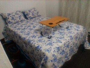 1 bedroom, WiFi, bed sheets - Beny cozy studio (Beau Bassin-Rose Hill)