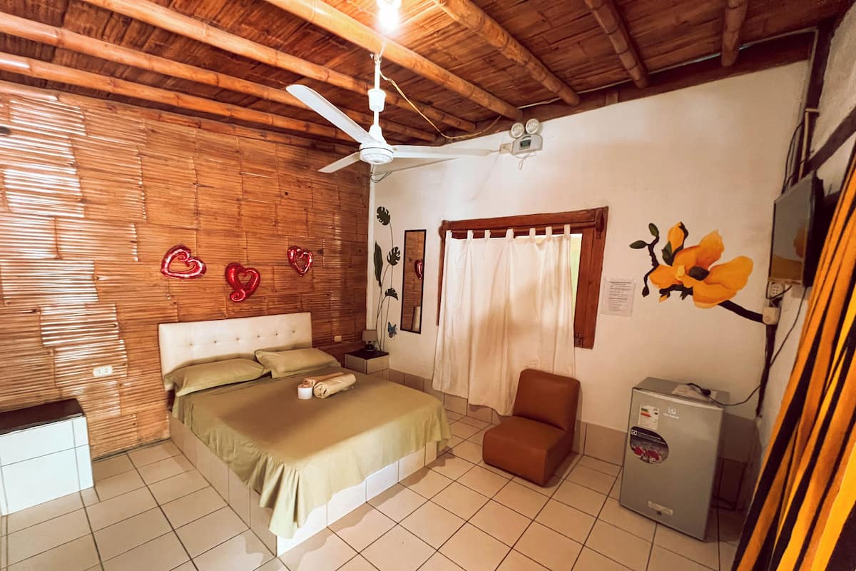 Chambre de base double | Accès au Wi-Fi (inclus), literie fournie
