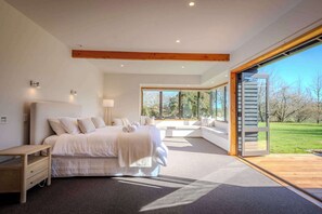 5 Schlafzimmer, Bügeleisen/Bügelbrett, WLAN, Bettwäsche