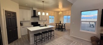 Fabulous 3-bedroom townhome with AC in Farmington