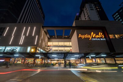 Virgo Nest Rentals - 38th Park Ave, IT Park Cebu - City View