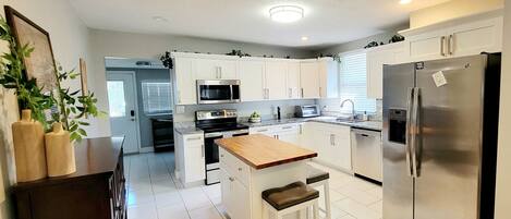 Microwave, oven, stovetop, dishwasher