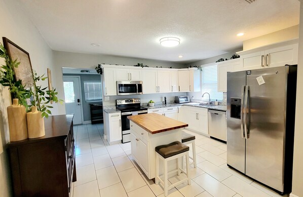 Microwave, oven, stovetop, dishwasher