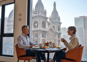 Dining - HOM I Wifi Centro Parque Almagro Metro Calido (Santiago)