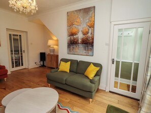 Cottage | Living area - Rose Briar Cottage (Morpeth)