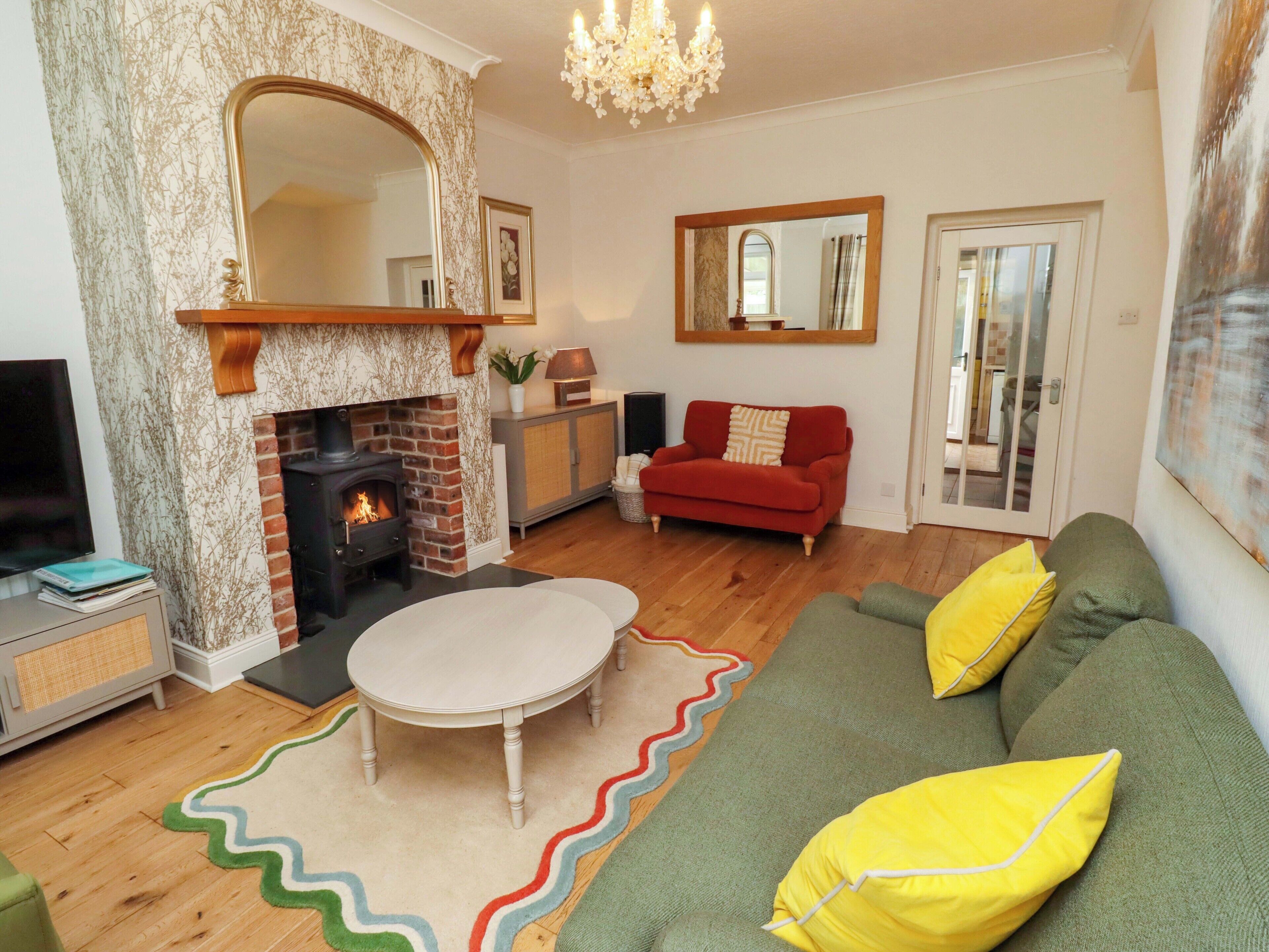 Cottage | Living area