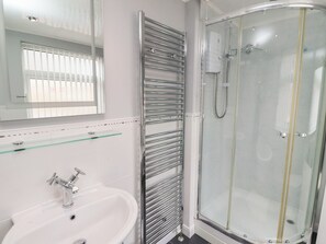 Shower - Rose Briar Cottage (Morpeth)