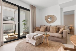 Smart TV - Casa Good Living - 50 meters from beach (Madrid)