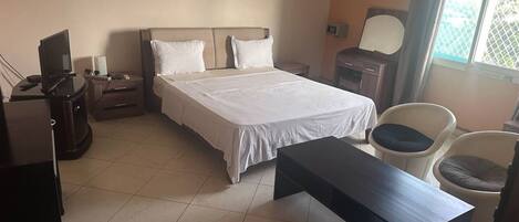 1 makuuhuone, silitysrauta/-lauta, Wi-Fi, vuodevaatteet