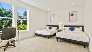 Unclassified image, 3 of 22, button