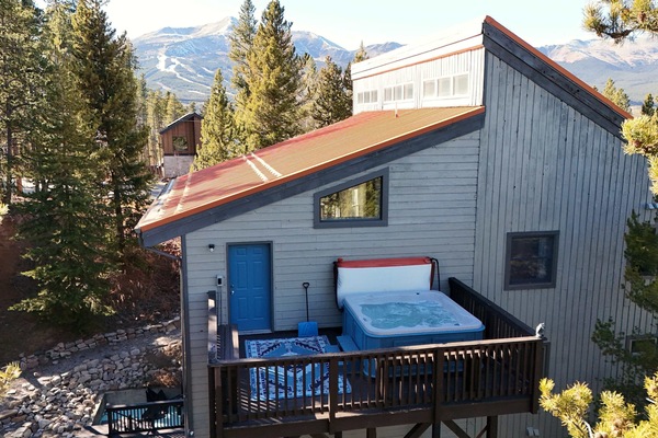 Tina de hidromasaje al aire libre