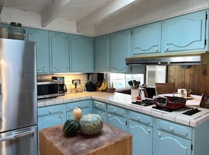 Family House, Private Bathroom | Private kitchen