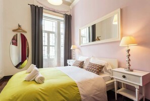 3 soverom, strykejern/-brett, wi-fi og sengetøy