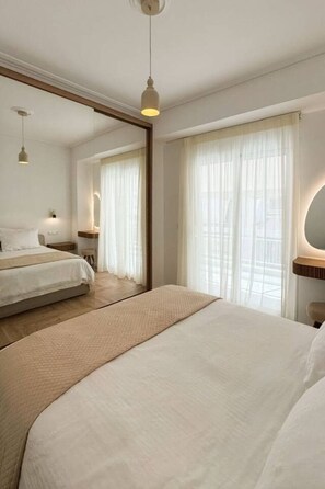 1 bedroom, desk, iron/ironing board, travel cot