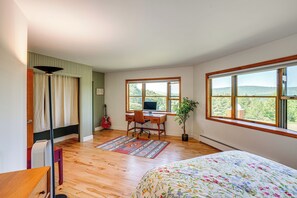 4 chambres, bureau, accès Internet, draps fournis