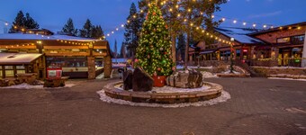 Sunriver Mountain Retreat with Pool and Tennis