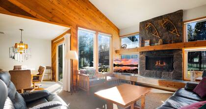 Sunriver Quelah Condo Pools and Tennis