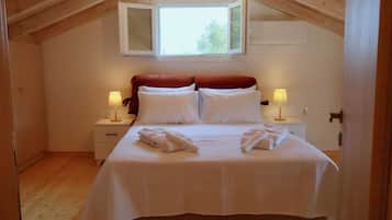 2 slaapkamers, een strijkplank/strijkijzer, reisbedje, gratis wifi