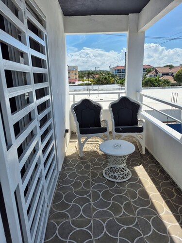 Discover a haven of peace and comfort so close to the beach! 