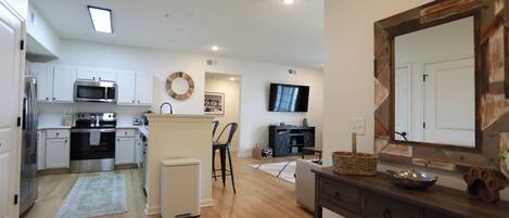 Micro-ondas, fogão, cooktop, lava-louças