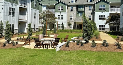 Steps to Campus - Newly Renovated 3BR-3.5BA First Floor Condo on Bulldog Way