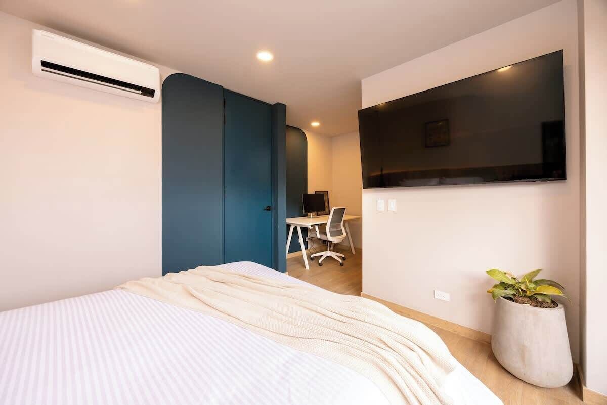 5 bedrooms, WiFi, bed sheets